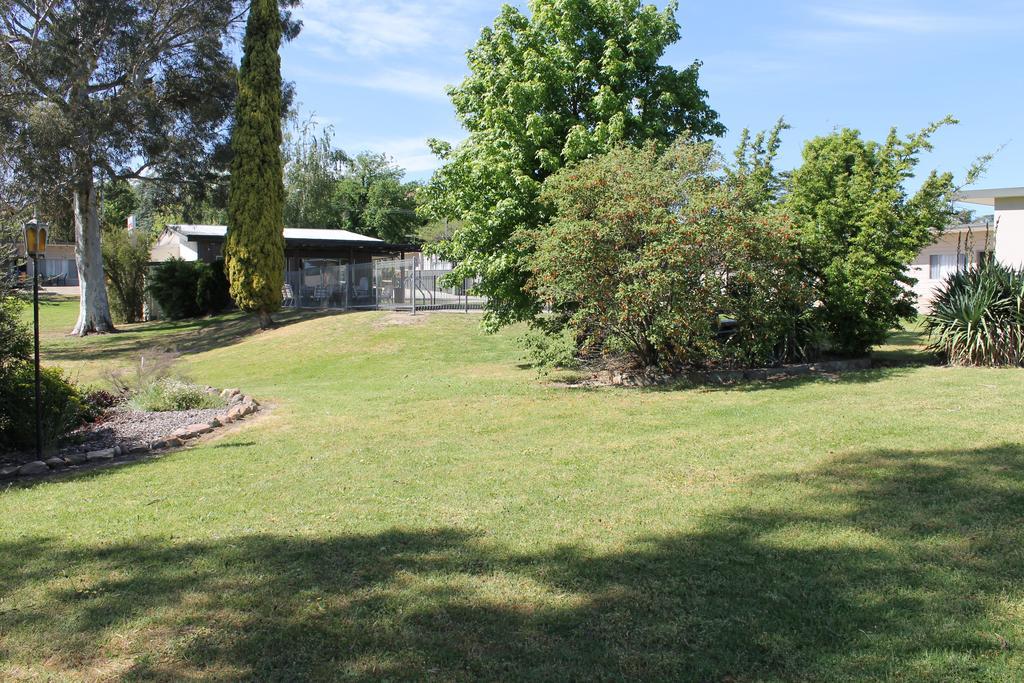 Mountain View Motel Corryong Екстер'єр фото