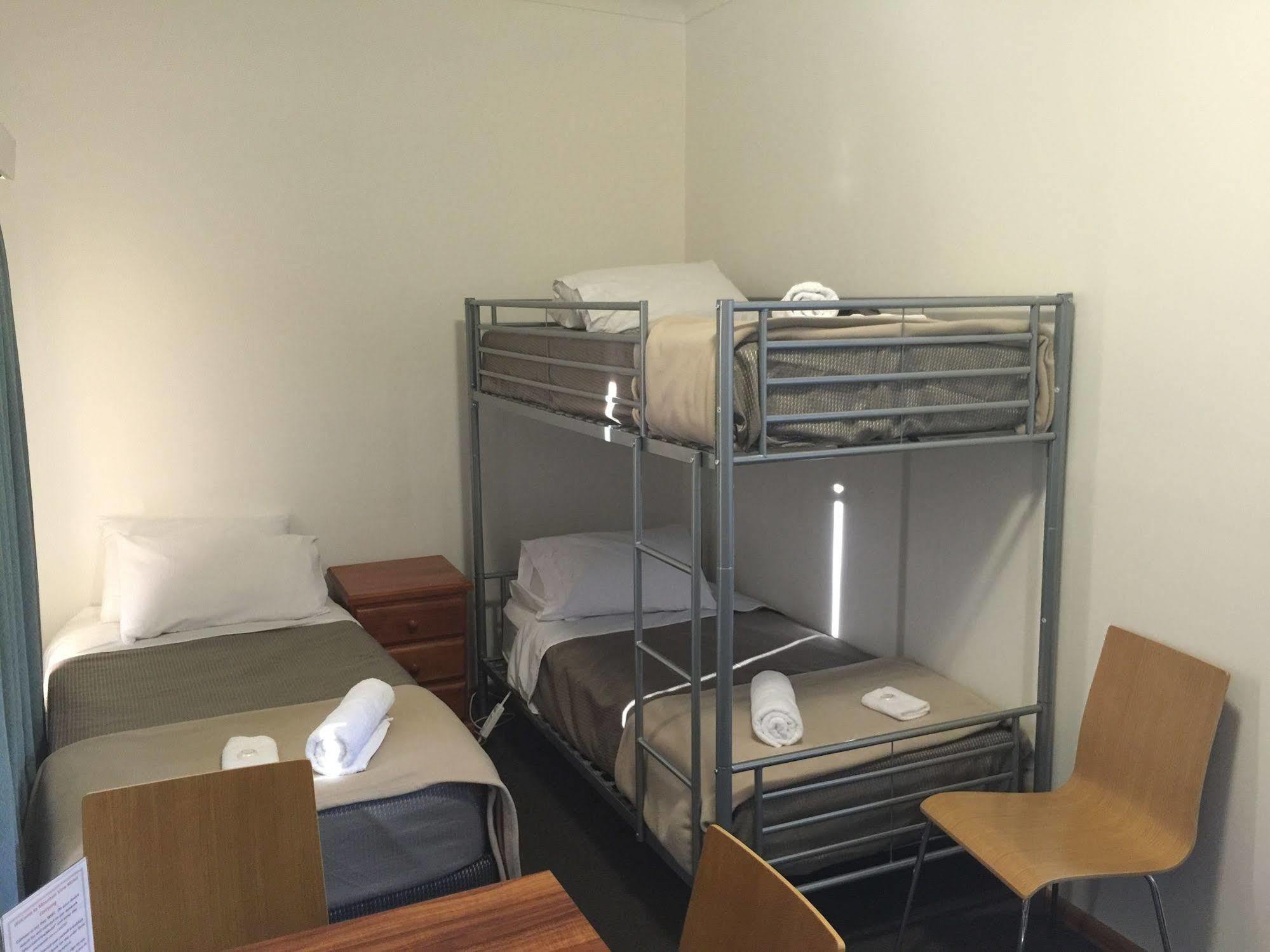 Mountain View Motel Corryong Екстер'єр фото