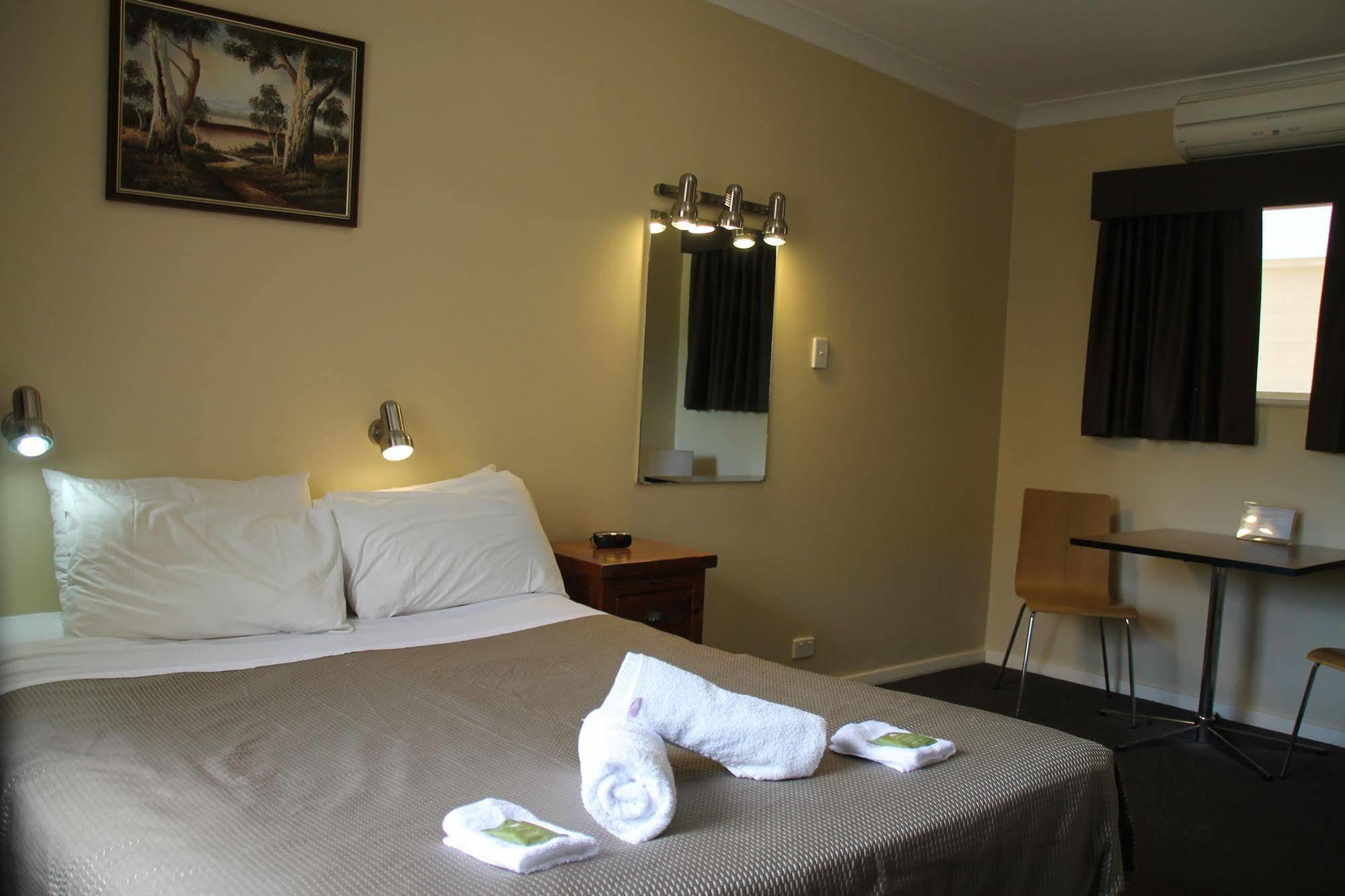 Mountain View Motel Corryong Екстер'єр фото